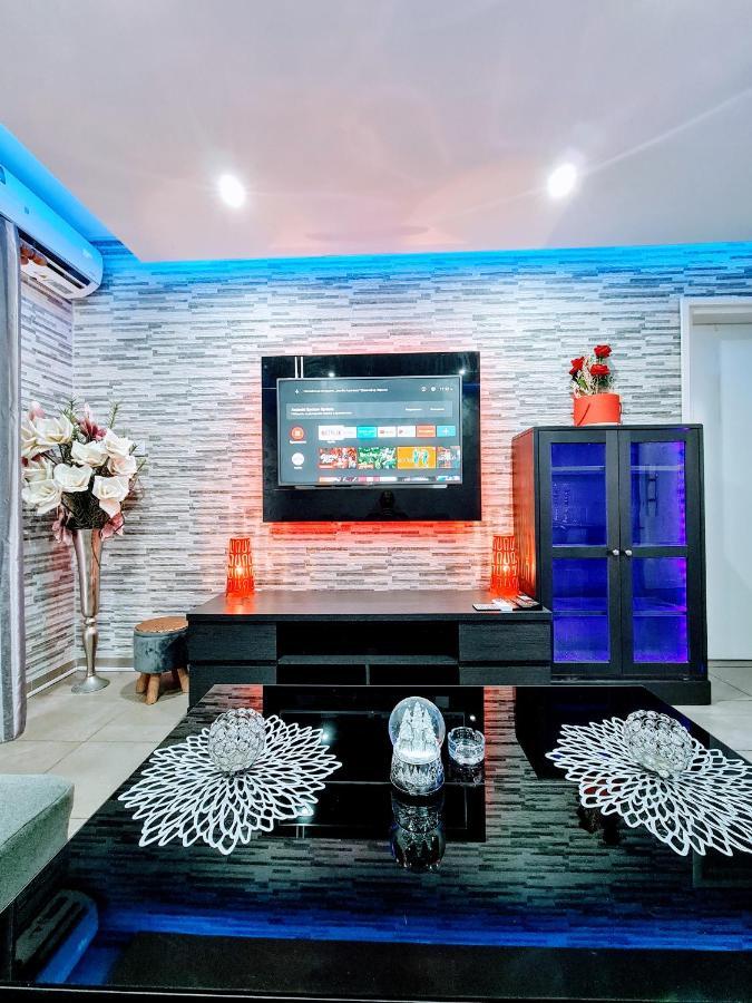 Hidden Lights Deluxe Apartment Ayia Napa Ngoại thất bức ảnh